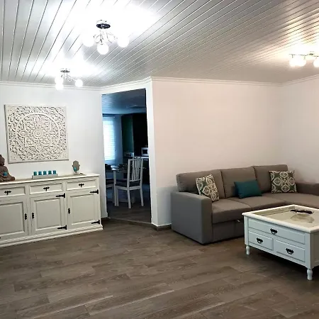 Nayana House Апартаменты *